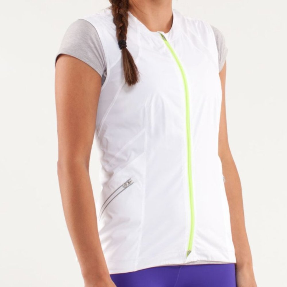 Lululemon presta vest